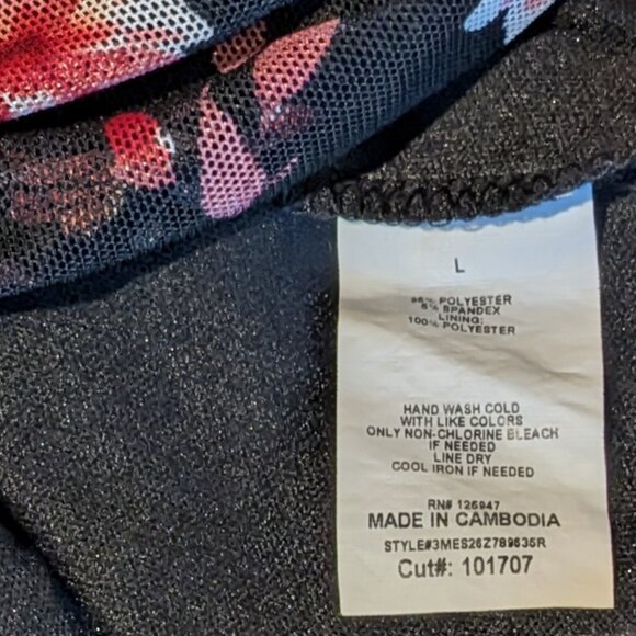 3/$15** Black and Red Floral Print Lined Mesh Blouse - Picture 9 of 10